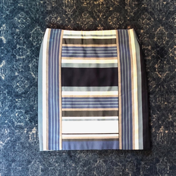 J McLaughlin Blue Stripe Martinique Skirt Sz 8